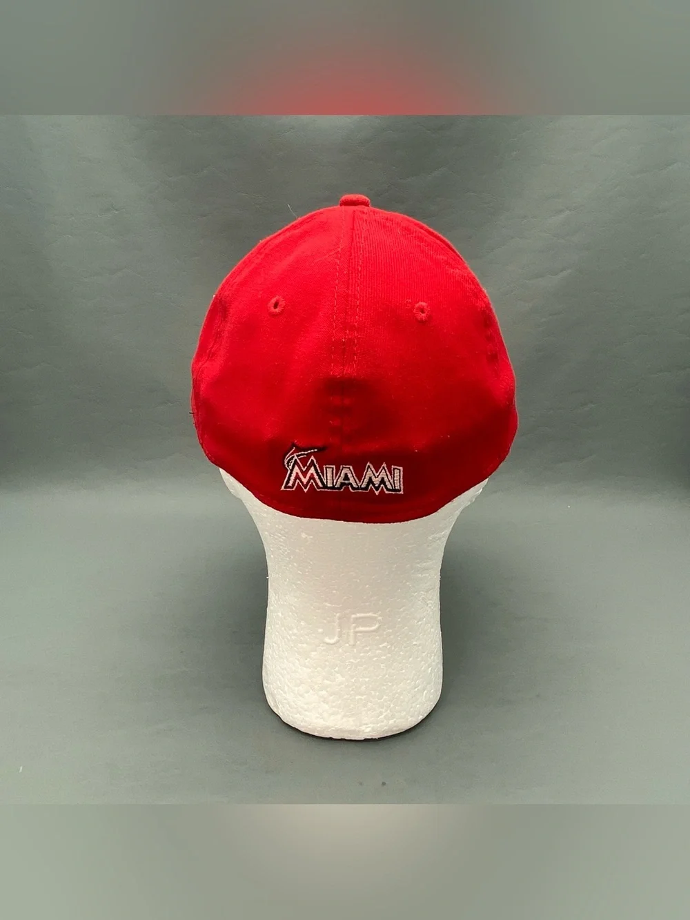 Miami Marlins New Era 39THIRTY Hat Red White Star Mesh Cap Size Small-Medium